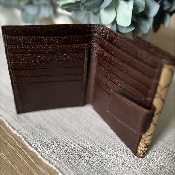 Vintage Gucci Monogram Wallet Beige and Brown with Gold hardware GUC - Picture 9 of 12